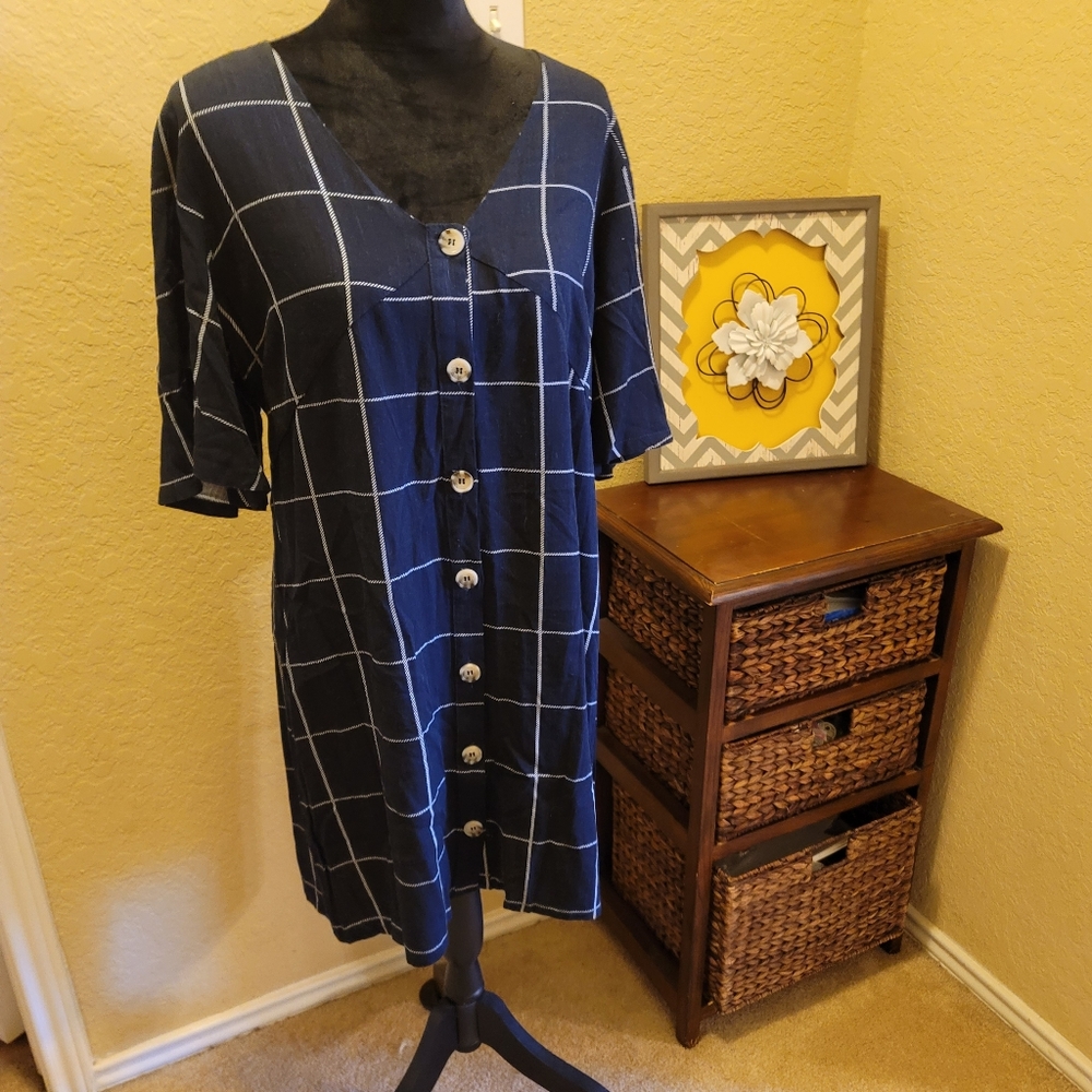 Good luck Gem‎ linen blend lightweight button dress